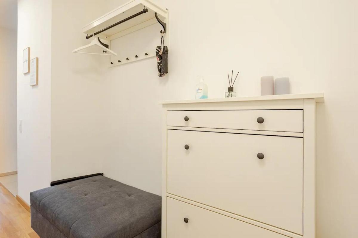 Hj 18 By Rockchair L Superhost Status L Super Flat, 2 Bedrooms 2 Bathrooms Balcony Elevator Welcomes You! Appartement