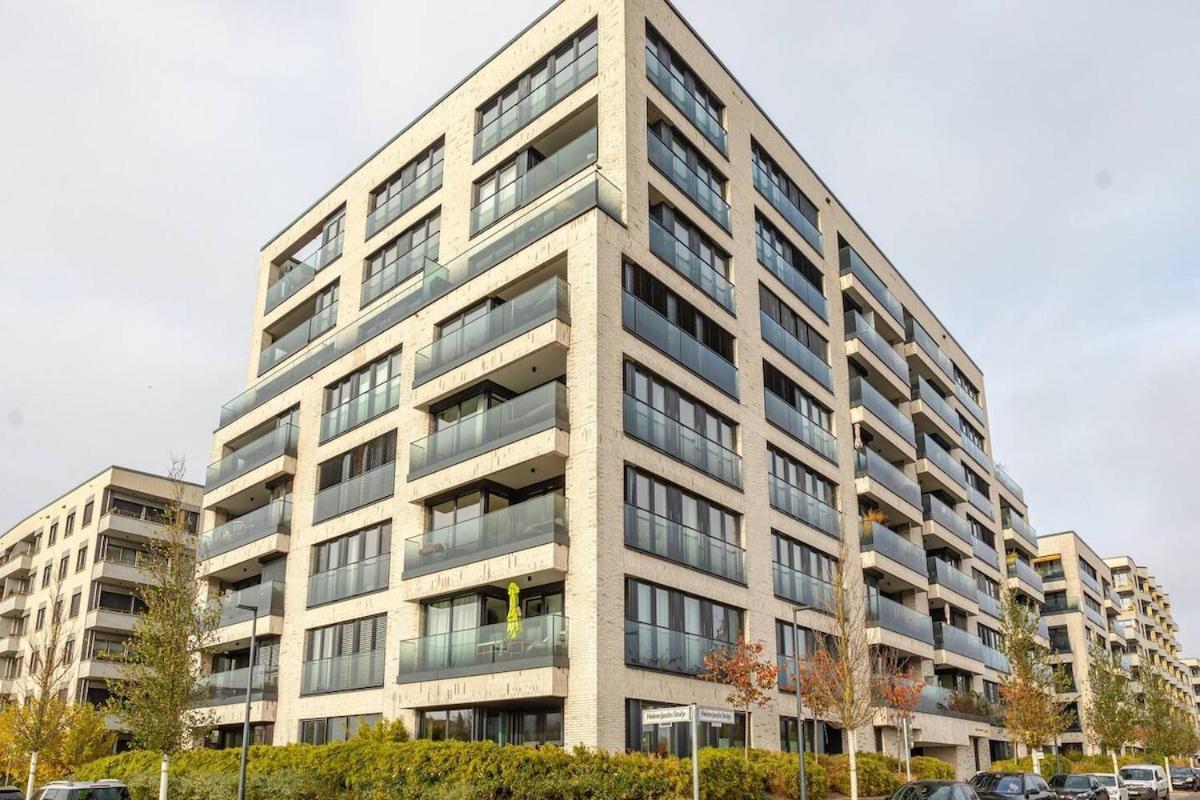 Appartement Hj 18 By Rockchair L Superhost Status L Super Flat, 2 Bedrooms 2 Bathrooms Balcony Elevator Welcomes You! *